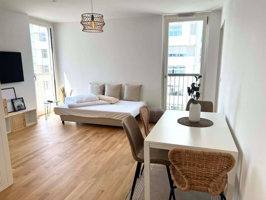 Donaublick Oasis: Stylische Wohnung Wien Eksteriør billede