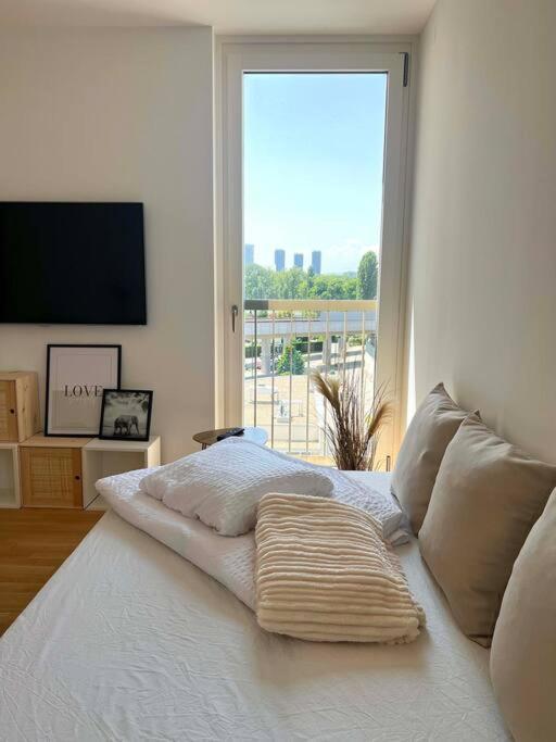 Donaublick Oasis: Stylische Wohnung Wien Eksteriør billede
