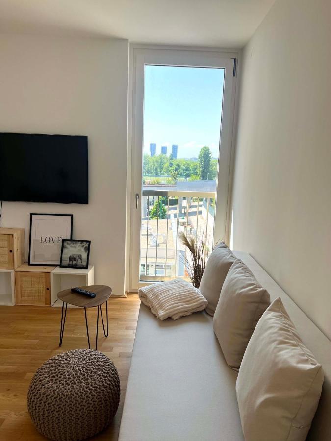 Donaublick Oasis: Stylische Wohnung Wien Eksteriør billede